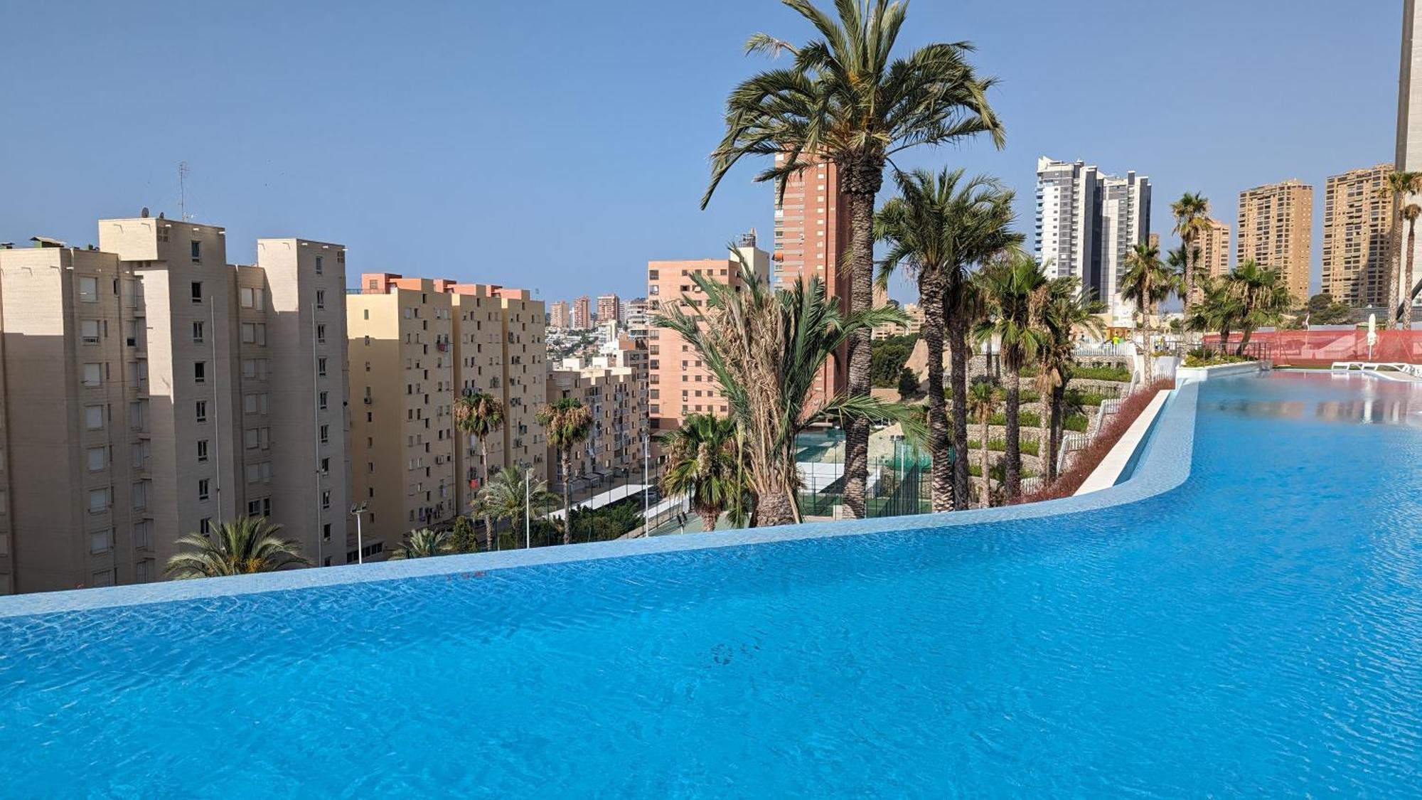 Sunset Cliffs Modern Apartment 베니돔 외부 사진